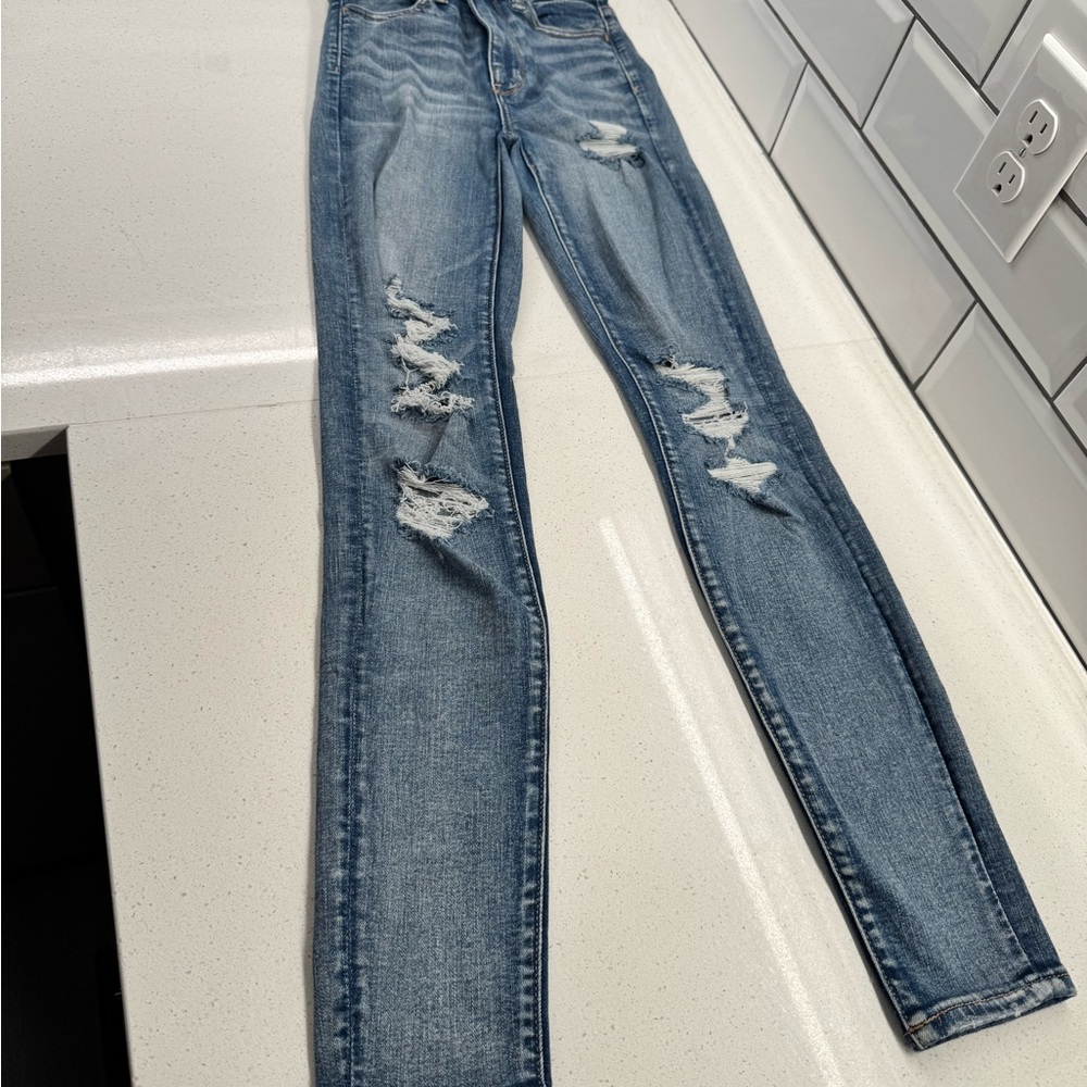 American Eagle Outfitters Light Blue Distressed Skinny Jeans